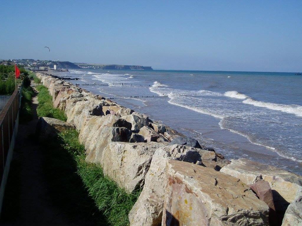 Maison De Campagne Lumineuse Spacieuse Dans Impasse Au Calme A Proximite D'Un Chateau Deux Verandas Grand Jardin Cabane Pour Velos, Pres Port En Bessin Et Bayeux, Proche Plages Du Debarquement Commes Eksteriør bilde